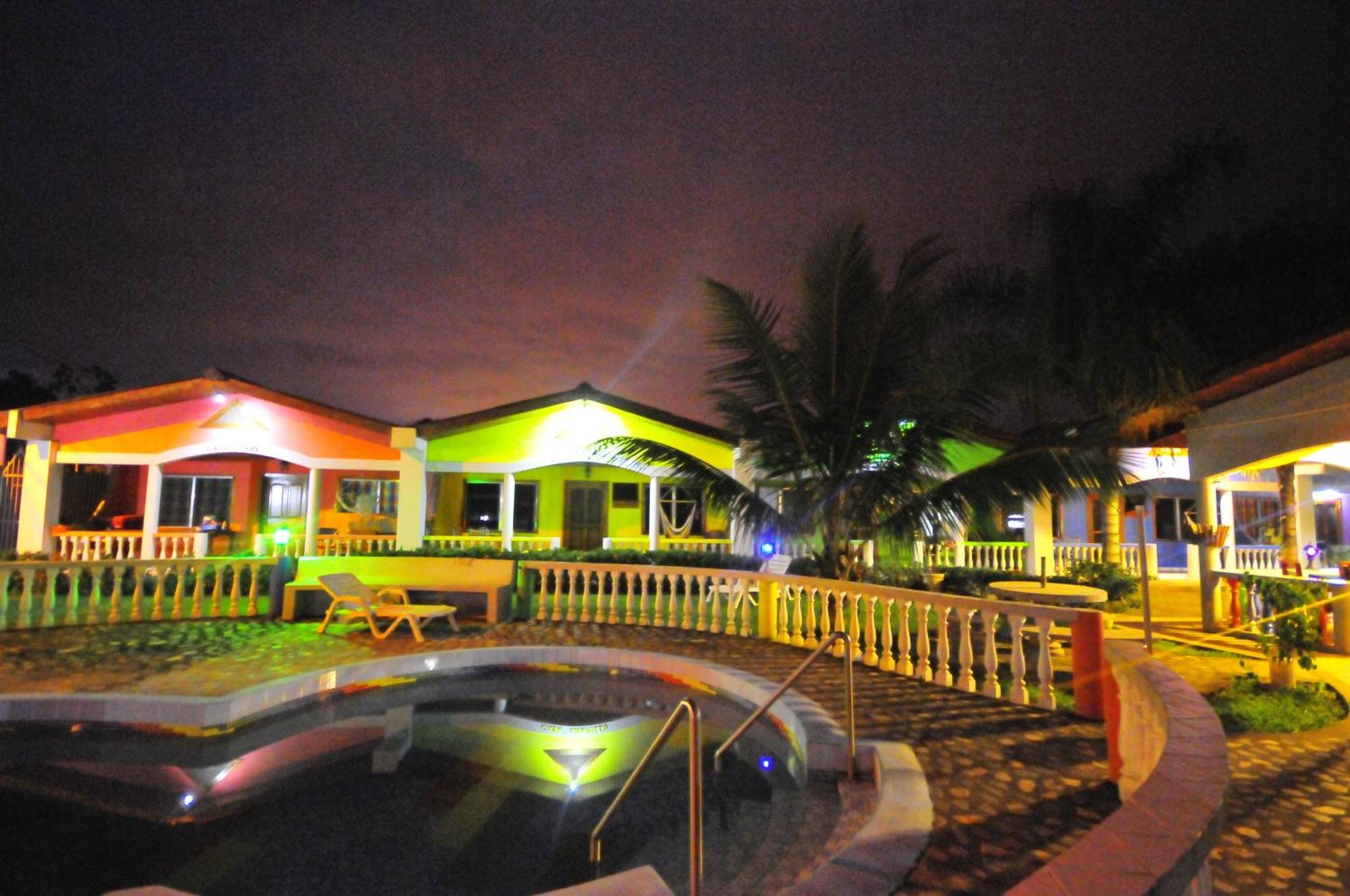 Rainbow Village La Ceiba Zewnętrze zdjęcie