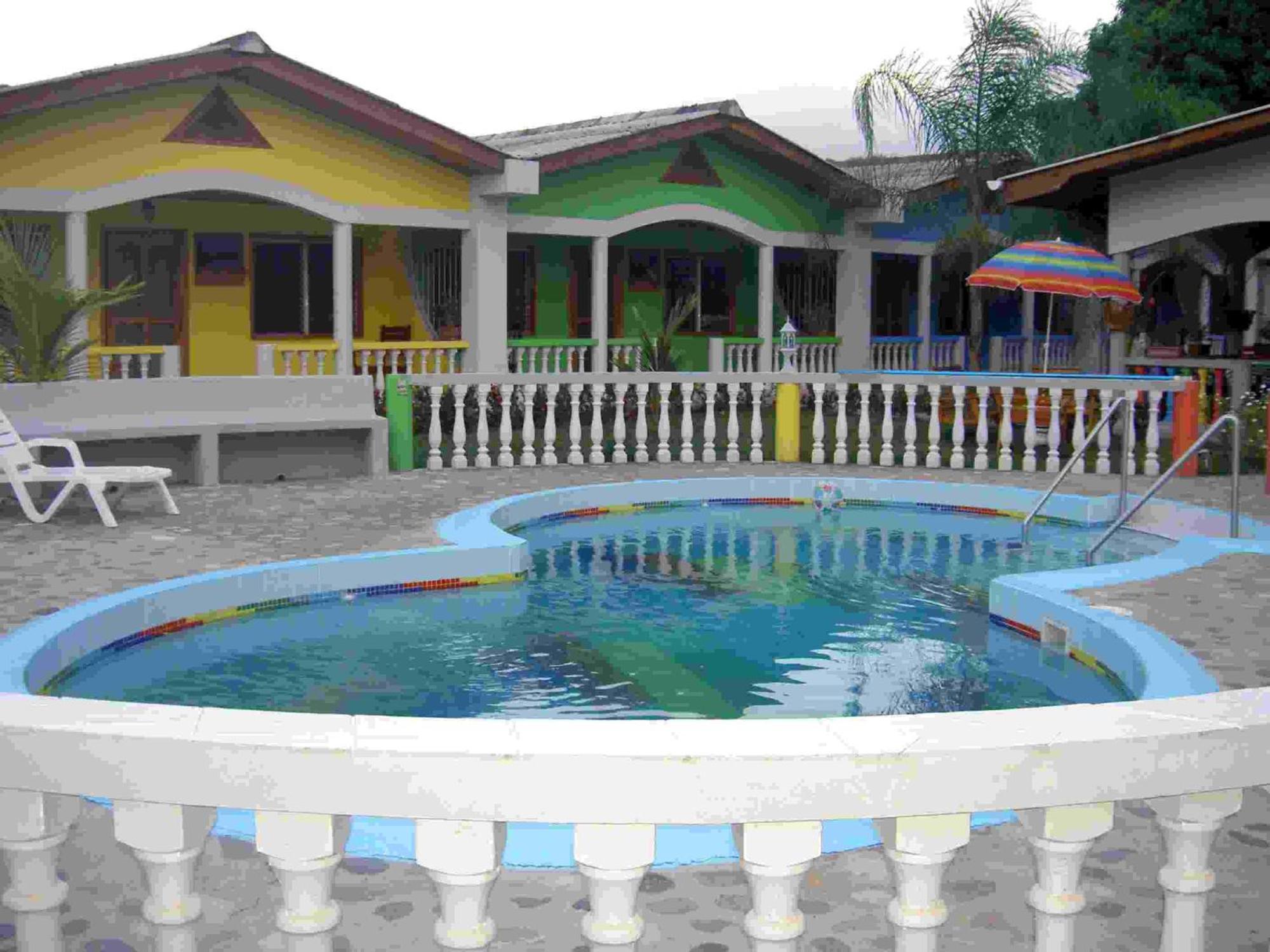 Rainbow Village La Ceiba Zewnętrze zdjęcie